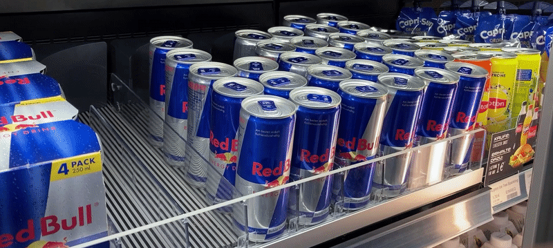 Red Bull setzt auf das clevere Waren-Vorschubsystem Varus Curve